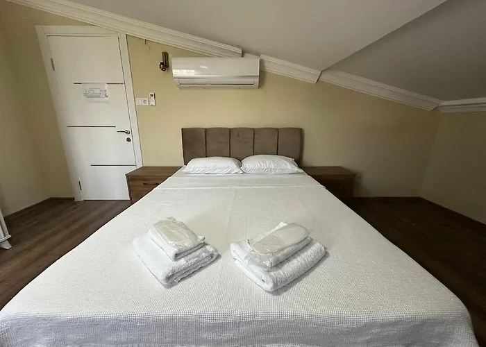 With Private Pool וילה