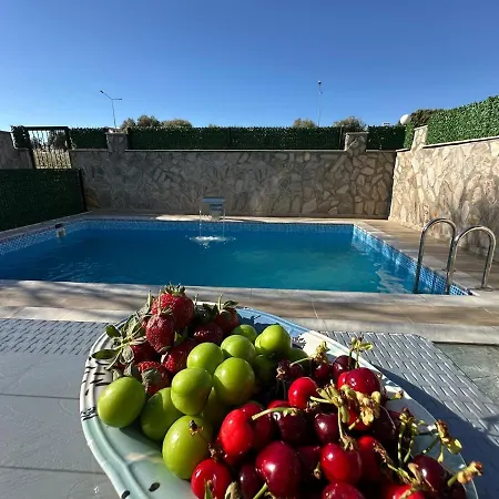 With Private Pool קוסדסי