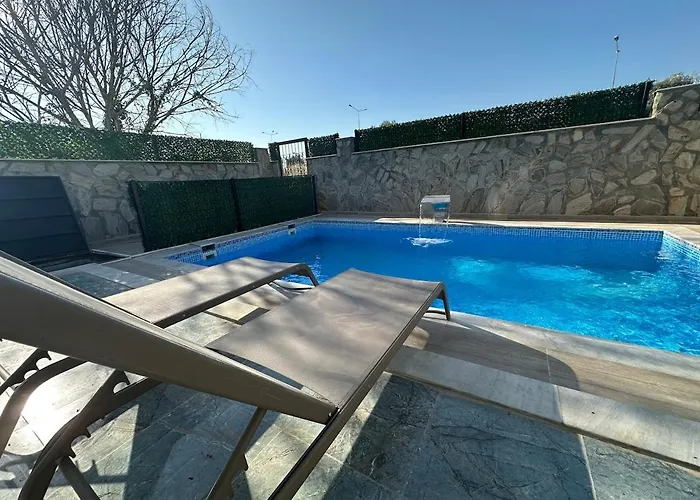 Βίλα With Private Pool Κουσάντασι